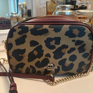 Coach Leopard Print Crossbody Bag – Like New